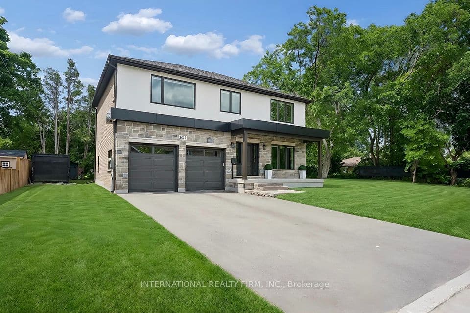 2423 Raymore Drive, Burlington, ON L7R 2B4 – photo 3