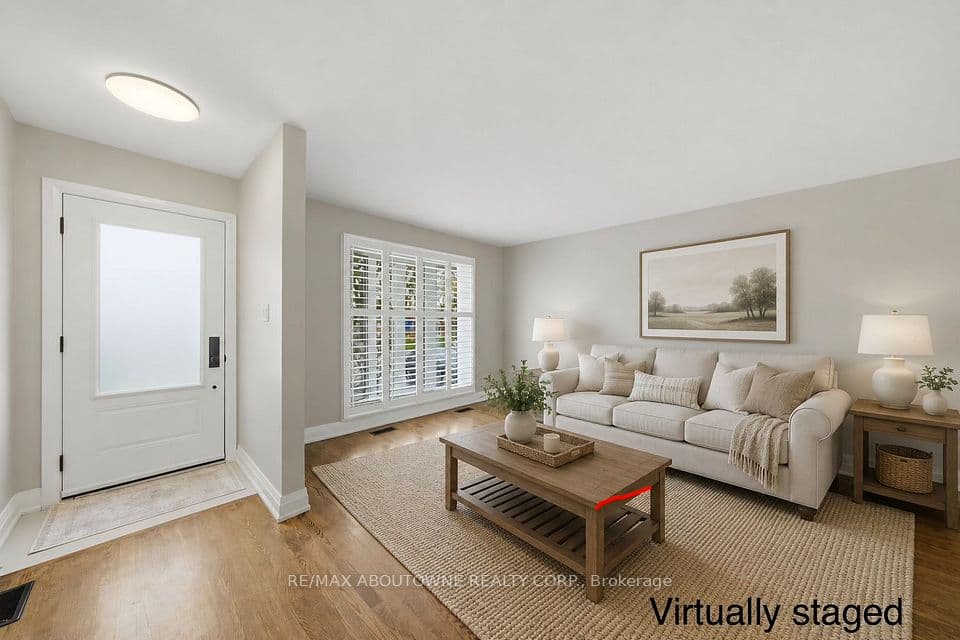 134 Wakefield Road, Milton, ON L9T 2L9 – photo 2