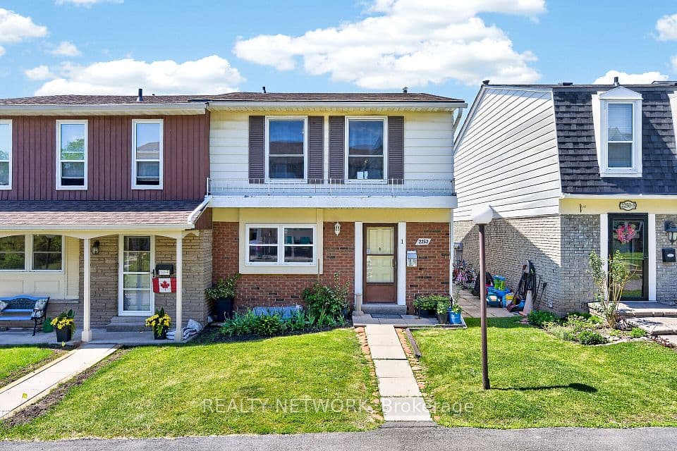 2252 Upper Middle Road 1, Burlington, ON L7P 2Z9 – main photo
