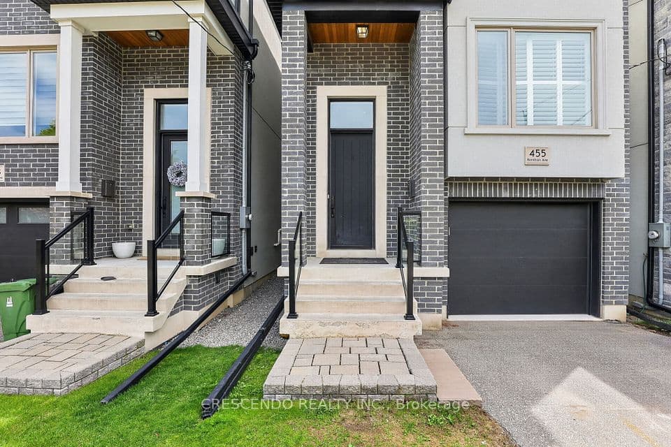 455 Rimilton Avenue, Toronto, ON M8W 2G7 – photo 3