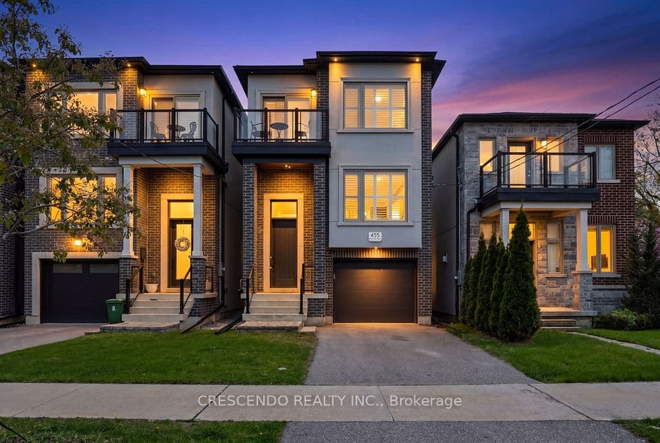 455 Rimilton Avenue, Toronto, ON M8W 2G7 – main photo