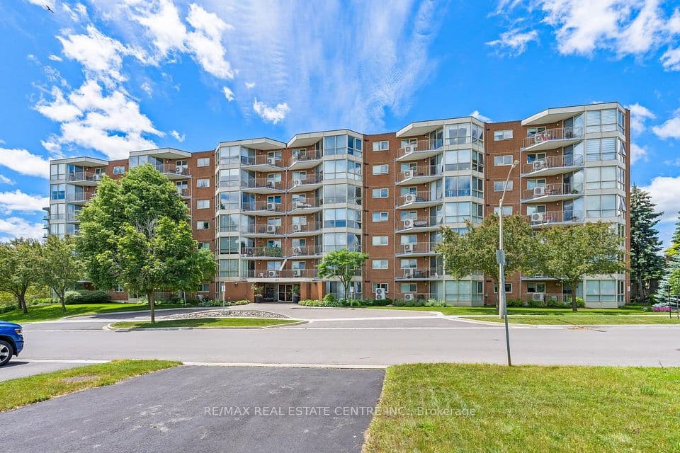 26 Hall Road 406, Halton Hills, ON L7G 0J8 – main photo
