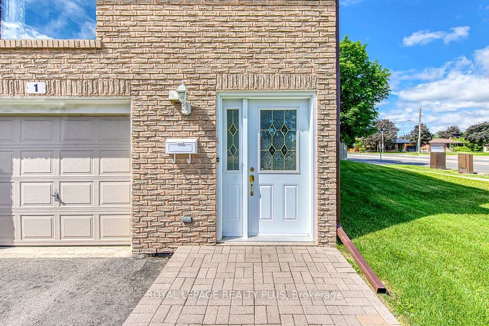 640 RATHBURN Road E 1, Mississauga, ON L4Z 1C6 – photo 3