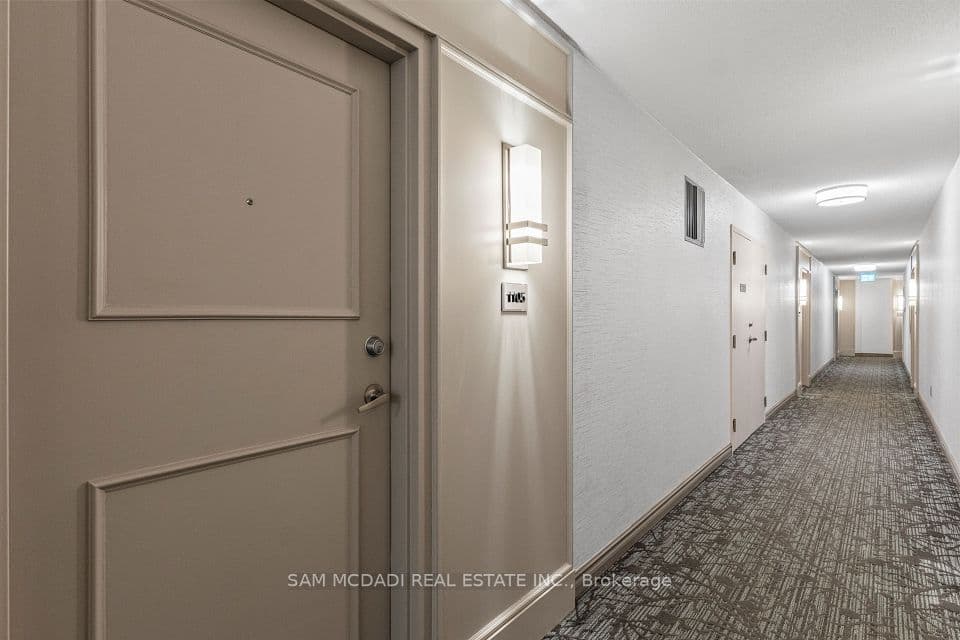 75 King Street E 1105, Mississauga, ON L5A 4G5 – photo 3