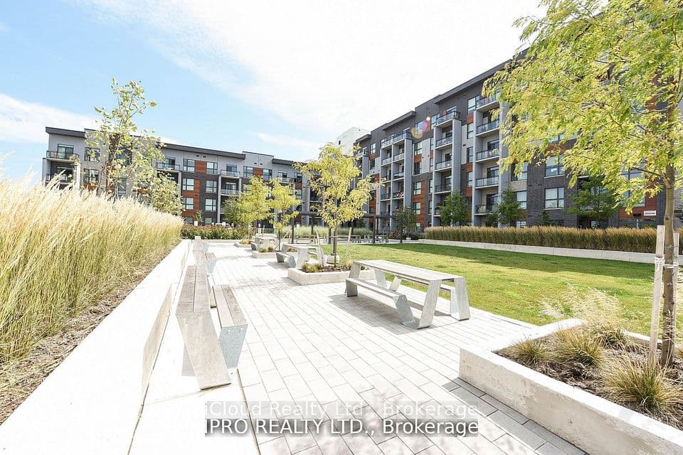 95 Dundas St W Street 004, Oakville, ON L6M 5N4 – photo 2