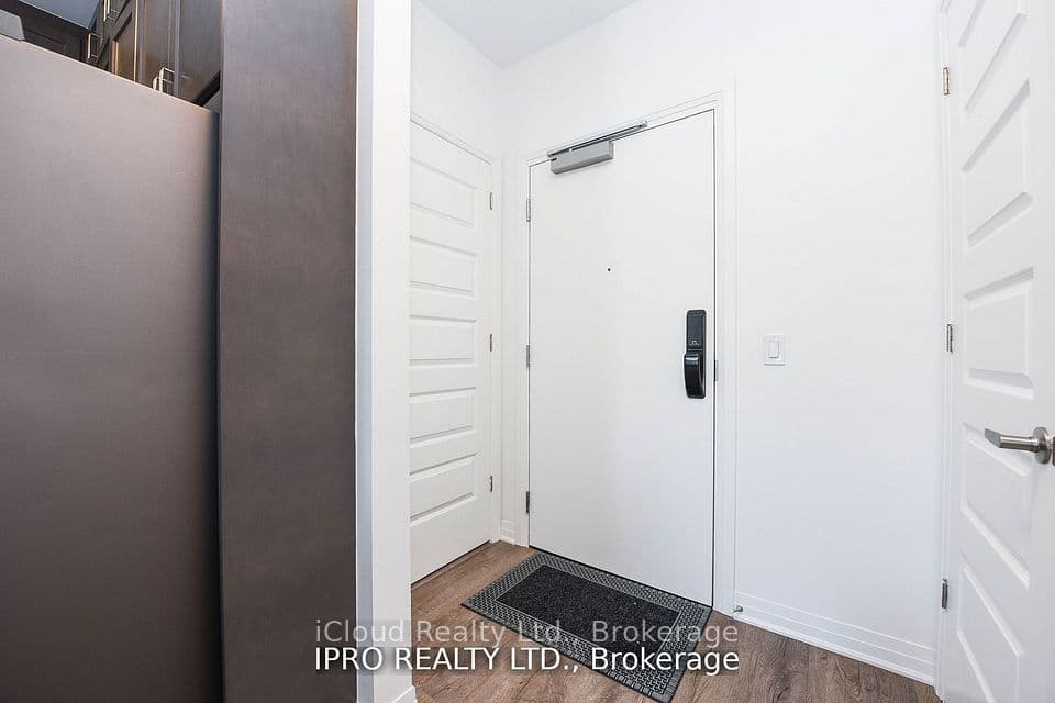 95 Dundas St W Street 004, Oakville, ON L6M 5N4 – photo 3