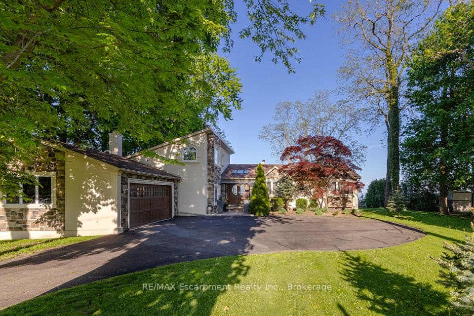 3346 Lakeshore Road W, Oakville, ON L6L 6S6 – main photo