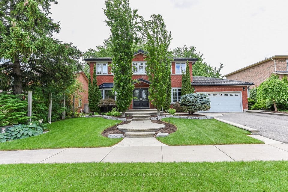1338 Chalfield Drive, Oakville, ON L6J 6R5 – main photo