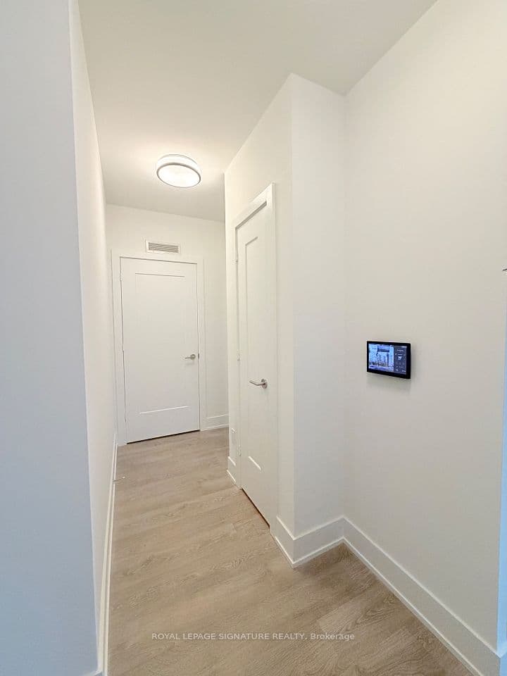 259 The Kingsway 301, Toronto, ON M9A 0G2 – photo 3