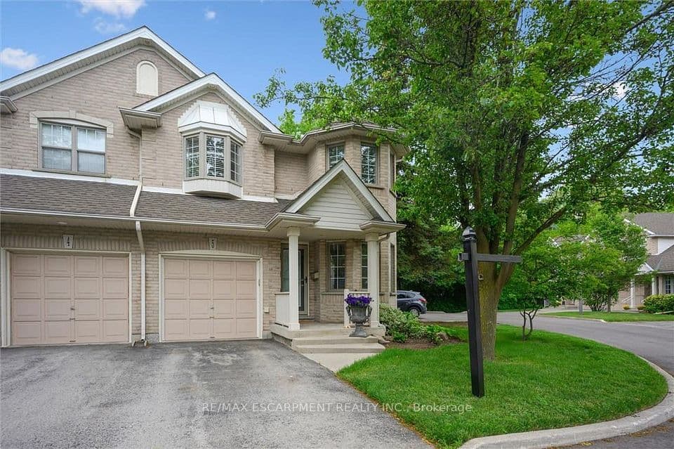 3243 New Street 5, Burlington, ON L7N 1M9 – main photo
