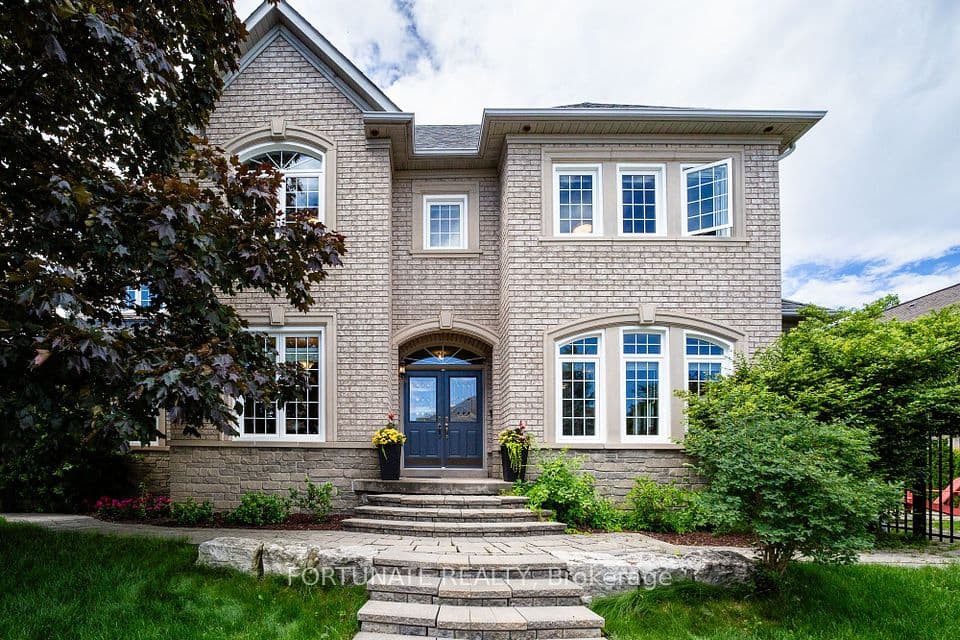 2071 Pinevalley Crescent, Oakville, ON L6H 6L8 – photo 3