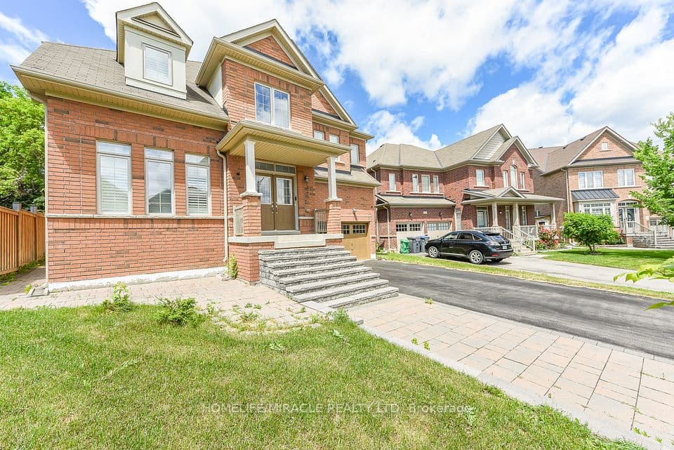 10 Danfield Court, Brampton, ON L6Y 2X9 – photo 3