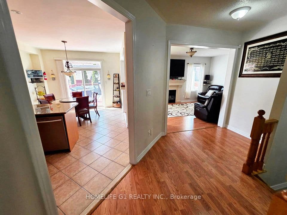 62 Dewside Drive E, Brampton, ON L6R 0X5 – photo 3