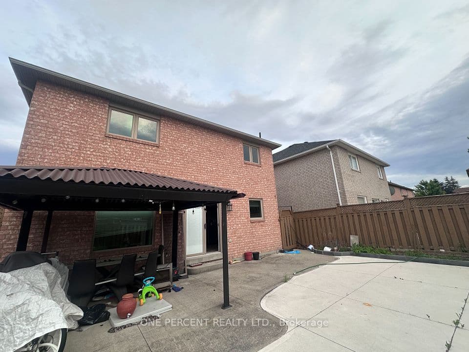 15 Beaverhall Road, Brampton, ON L6X 4L3 – photo 3