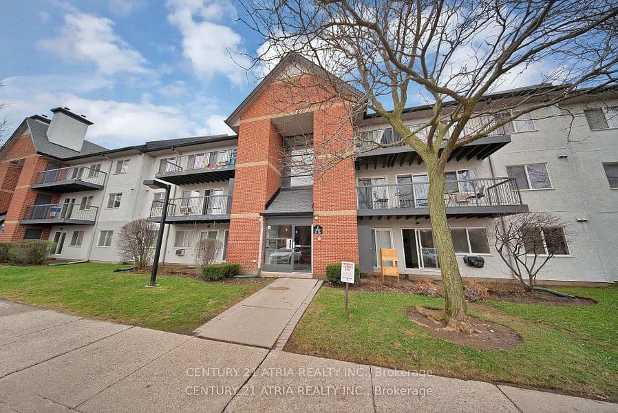 1450 Glen Abbey Gate 212, Oakville, ON L6M 2V7 – photo 2