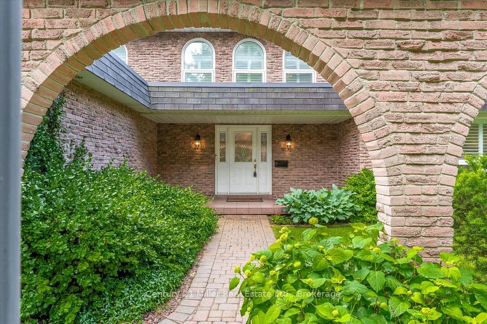 1482 Caulder Drive, Oakville, ON L6J 5S9 – photo 3