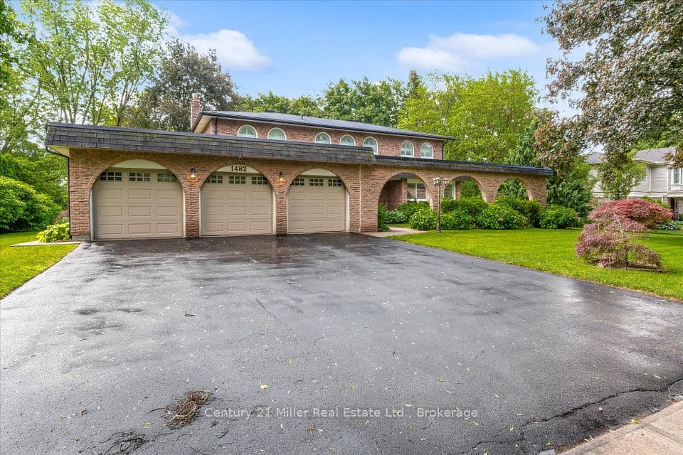 1482 Caulder Drive, Oakville, ON L6J 5S9 – main photo