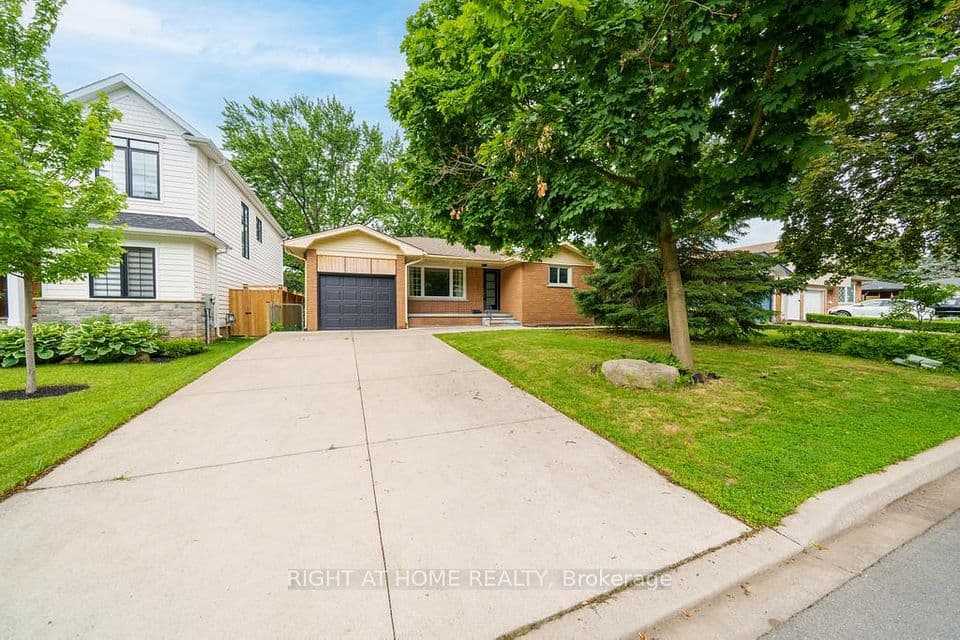 662 Montego Crescent, Burlington, ON L7N 2Z1 – photo 2