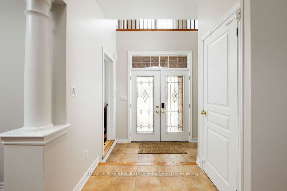 2313 Coronation Drive, Oakville, ON L6H 7N1 – photo 3