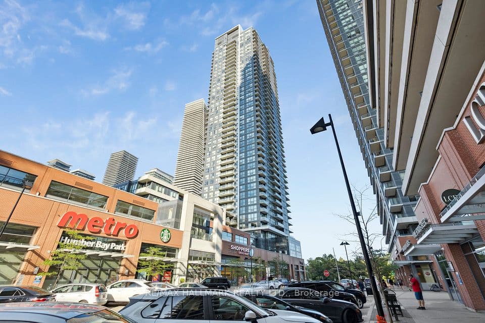 2200 Lake Shore Boulevard W 1809, Toronto, ON M8V 1A4 – main photo