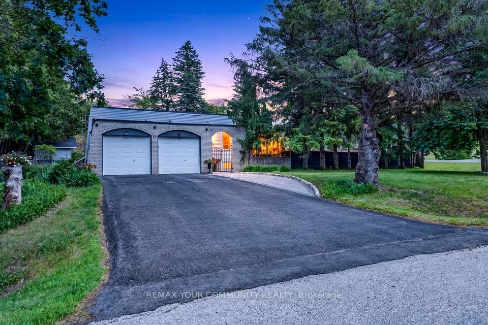 44 Pineridge Drive, Caledon, ON L7E 0M4 – main photo