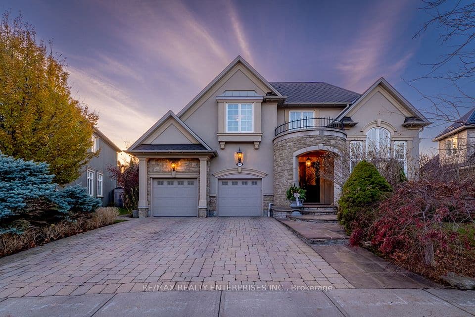 683 Canyon Street, Mississauga, ON L5H 4L9 – main photo