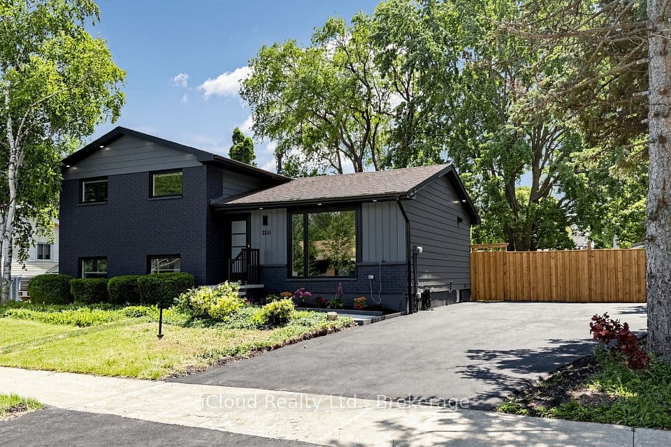 2151 Falmouth Terrace, Burlington, ON L7P 1Y3 – main photo