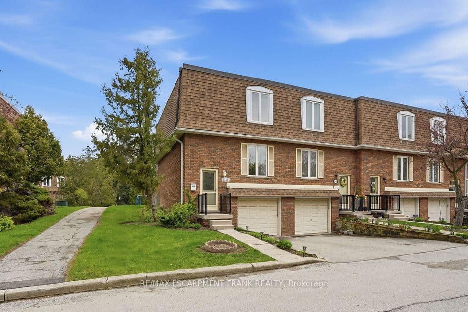 1538 Westminster Place, Burlington, ON L7P 2B5 – photo 2