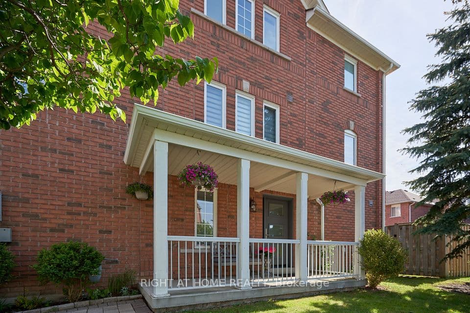 271 RICHVALE Drive S 24, Brampton, ON L6Z 4W7 – photo 2