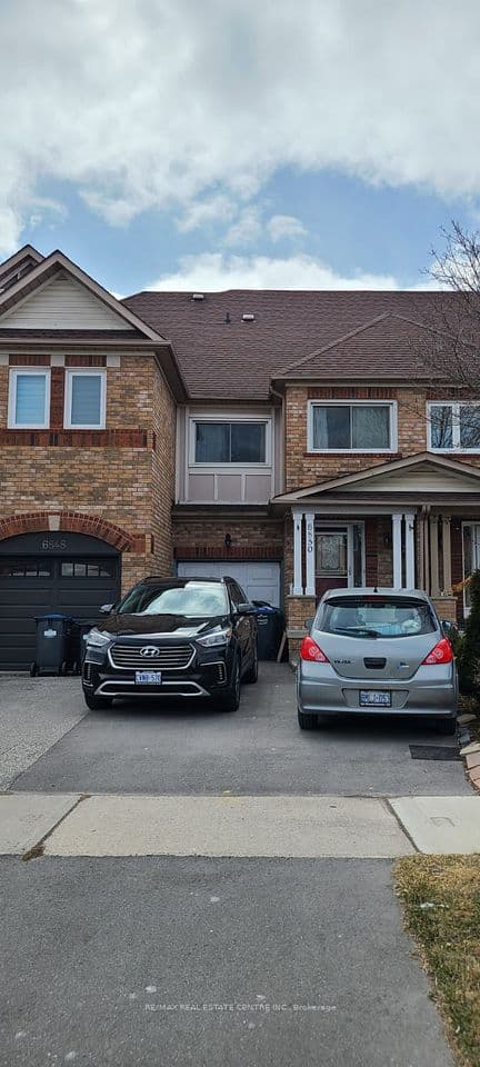 6850 Dillingwood Drive, Mississauga, ON L5N 6Z9 – main photo