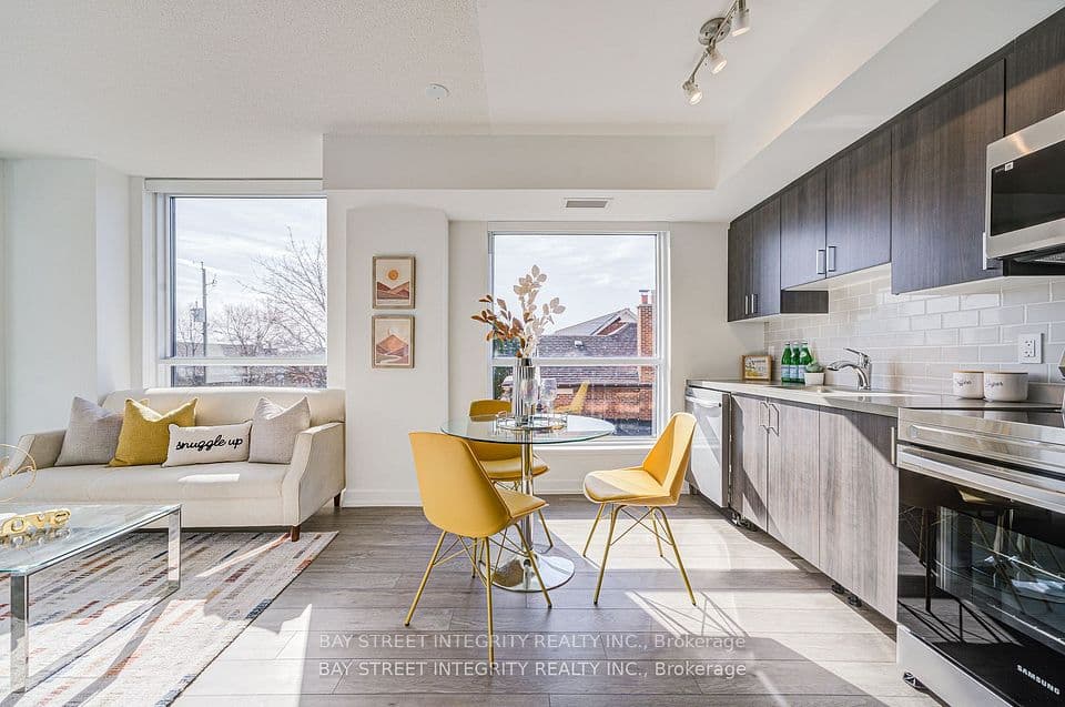 556 Marlee Avenue 205, Toronto, ON M6B 0B1 – photo 2