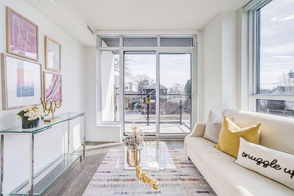 556 Marlee Avenue 205, Toronto, ON M6B 0B1 – photo 3