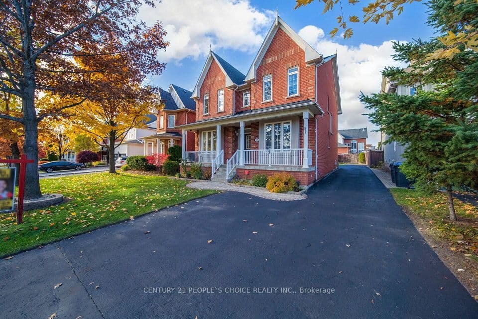 915 Gaslight Way, Mississauga, ON L5W 1A2 – photo 2
