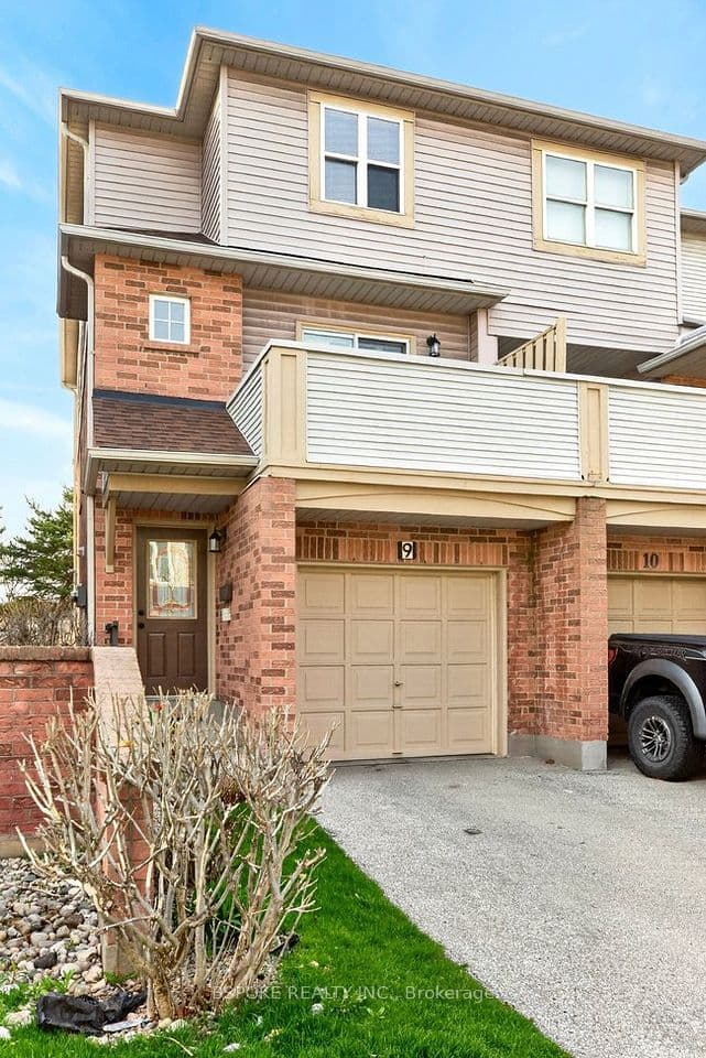2531 Northampton Boulevard 9, Burlington, ON L7M 4H5 – photo 2