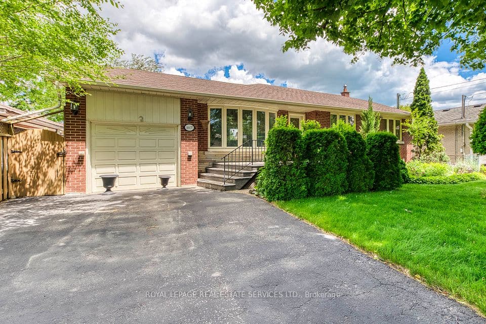 1607 Ewald Road, Mississauga, ON L5G 4C4 – photo 2