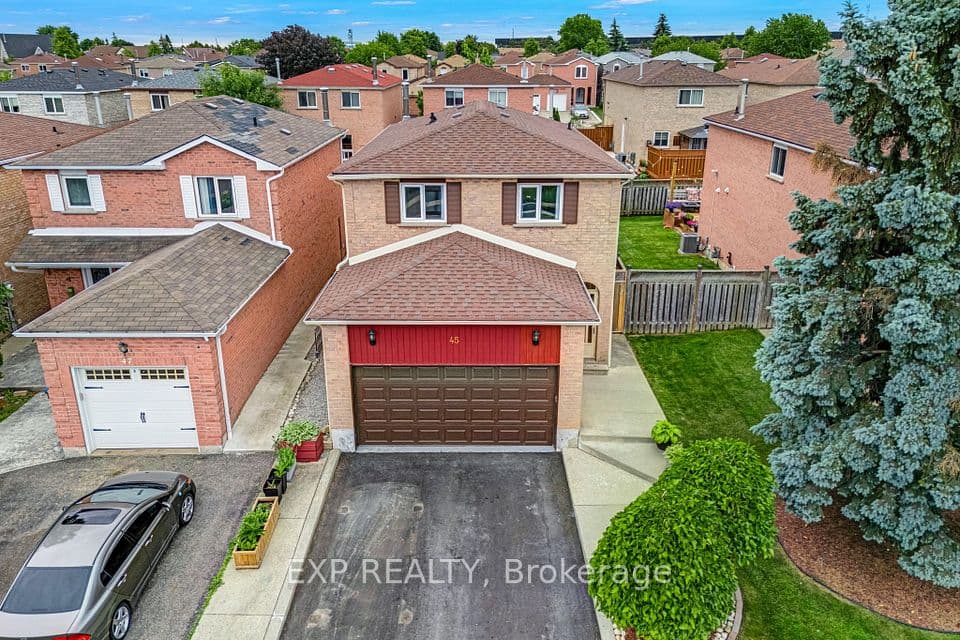 45 Sandmere Avenue, Brampton, ON L6Z 4A2 – main photo