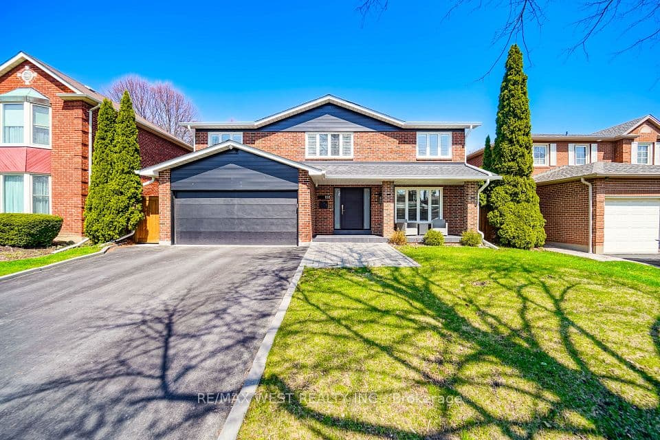 108 Poplar Heights Drive, Toronto, ON M9A 4Z4 – main photo