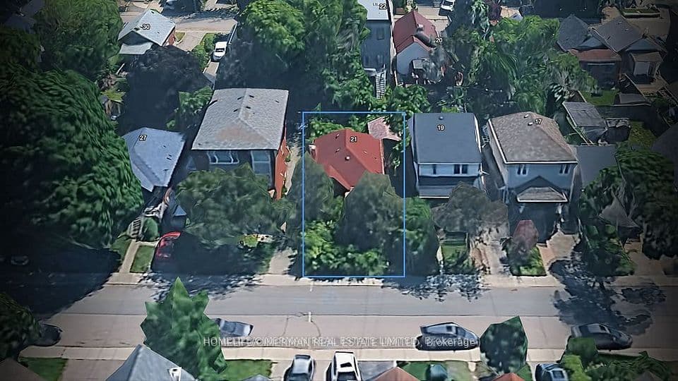 21 Seventeenth Street, Toronto, ON M8V 3K2 – main photo
