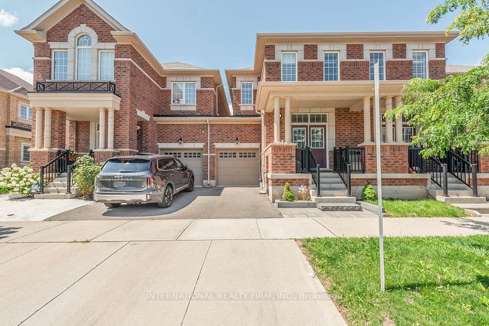 99 Huguenot Road, Oakville, ON L6H 0M3 – main photo