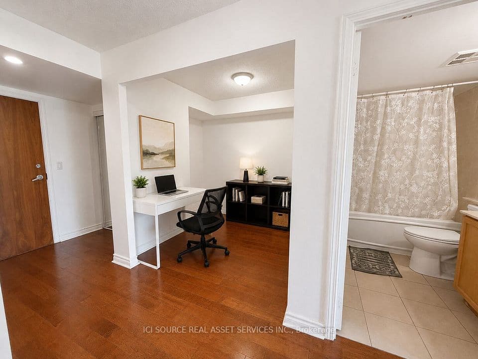 33 Elm Drive W 607, Mississauga, ON L5B 4M2 – photo 2