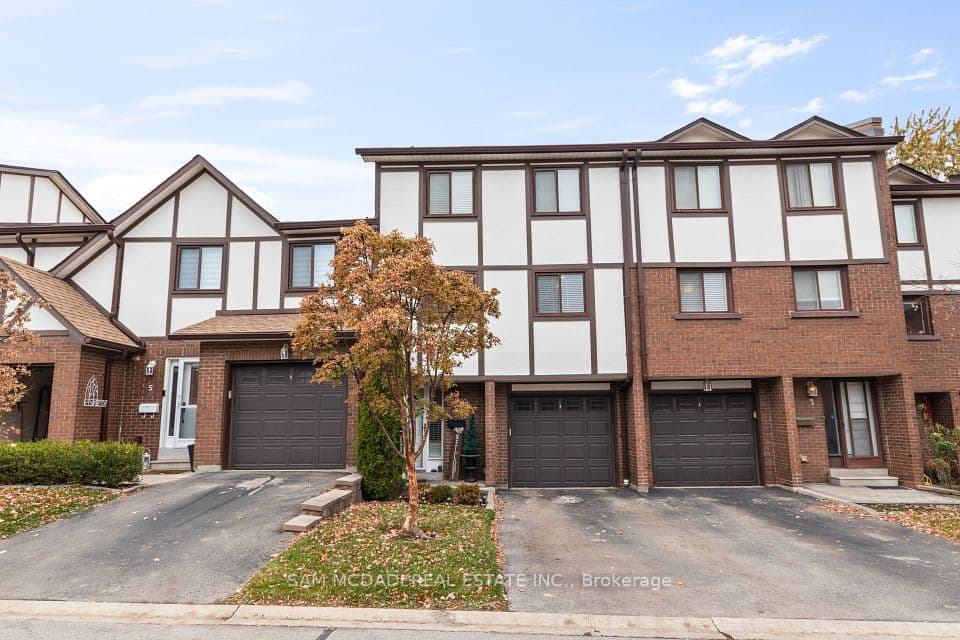 4230 Fieldgate Drive 4, Mississauga, ON L4W 2M5 – photo 2
