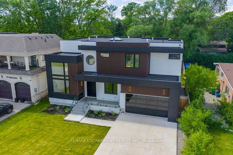 369 Wade Street, Oakville, ON L6K 2A4 – photo 2