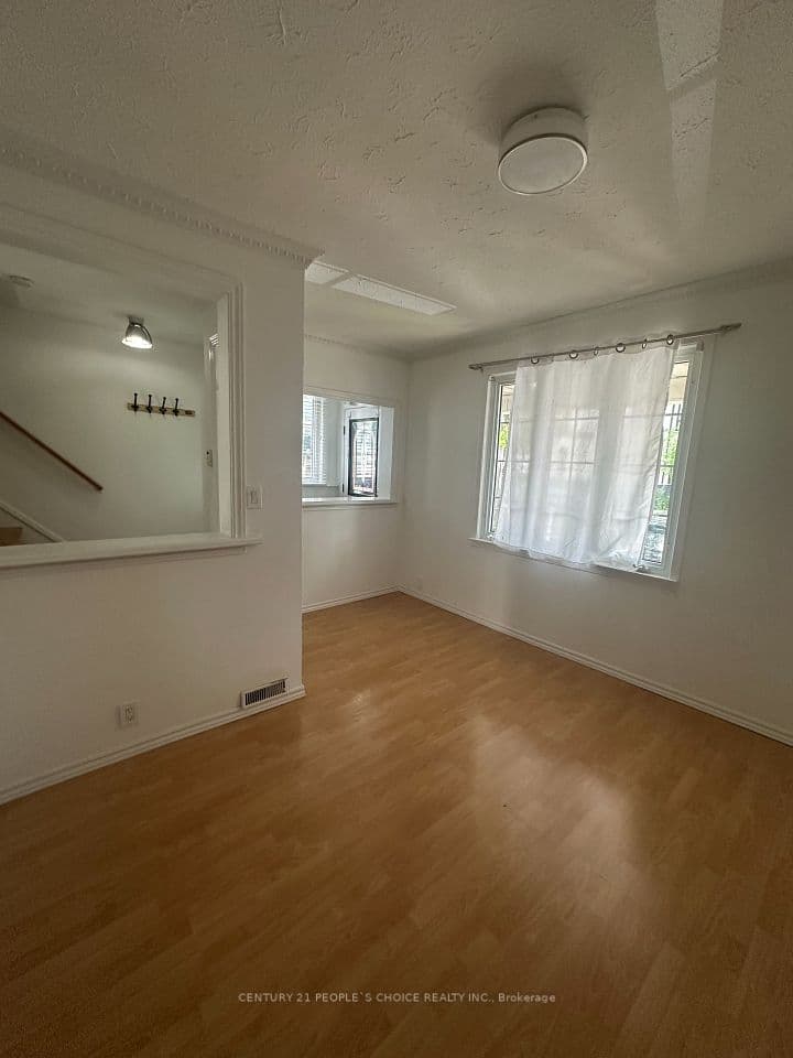 98 Chambers Avenue, Toronto, ON M6N 3M2 – photo 2