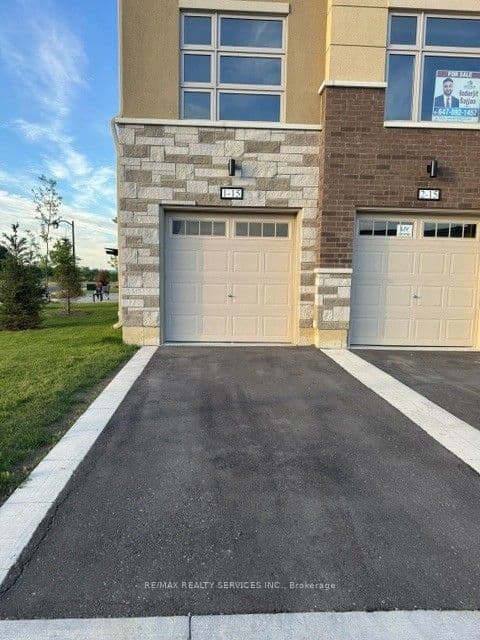 15 Fieldridge Crescent 1, Brampton, ON L6R 4G6 – main photo