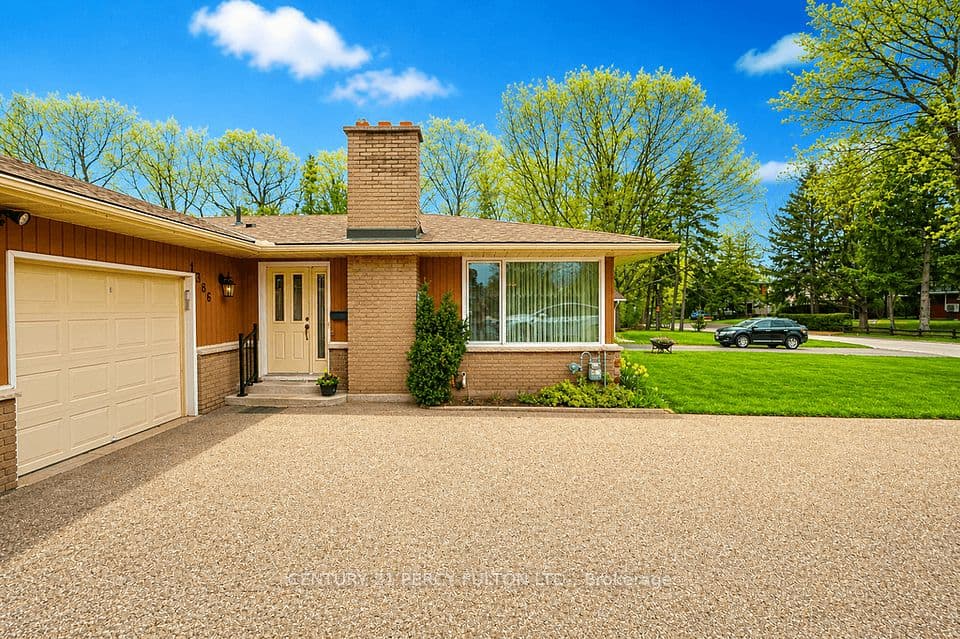 1386 Forest Glade Road, Oakville, ON L6H 2G3 – photo 3