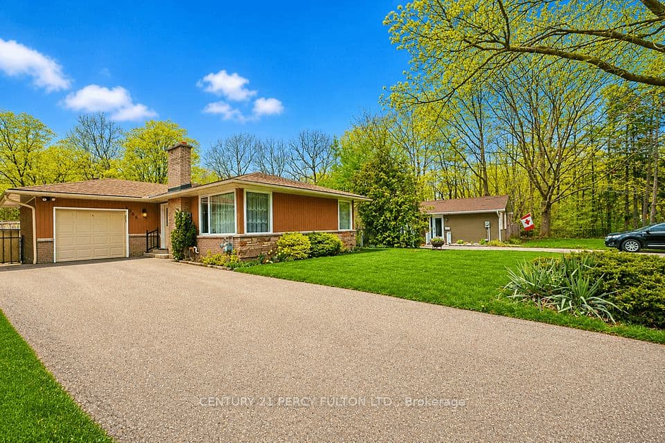 1386 Forest Glade Road, Oakville, ON L6H 2G3 – main photo