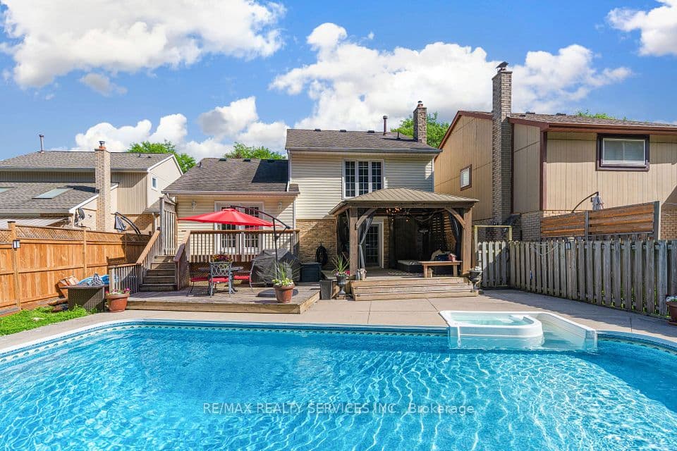 96 Royal Palm Drive, Brampton, ON L6Z 1P7 – main photo