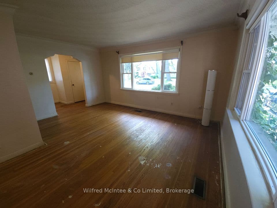 69 Haliburton Avenue, Toronto, ON M9B 4Y6 – photo 3