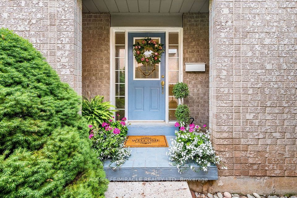 2447 New Wood Drive, Oakville, ON L6H 5Y3 – photo 3