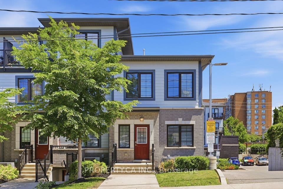 7 Forbes Avenue, Toronto, ON M6M 0B5 – main photo